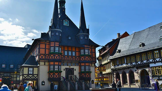 Wernigerode Rathaus auf der E-Bike Deutschland Tour mit der Landpartie